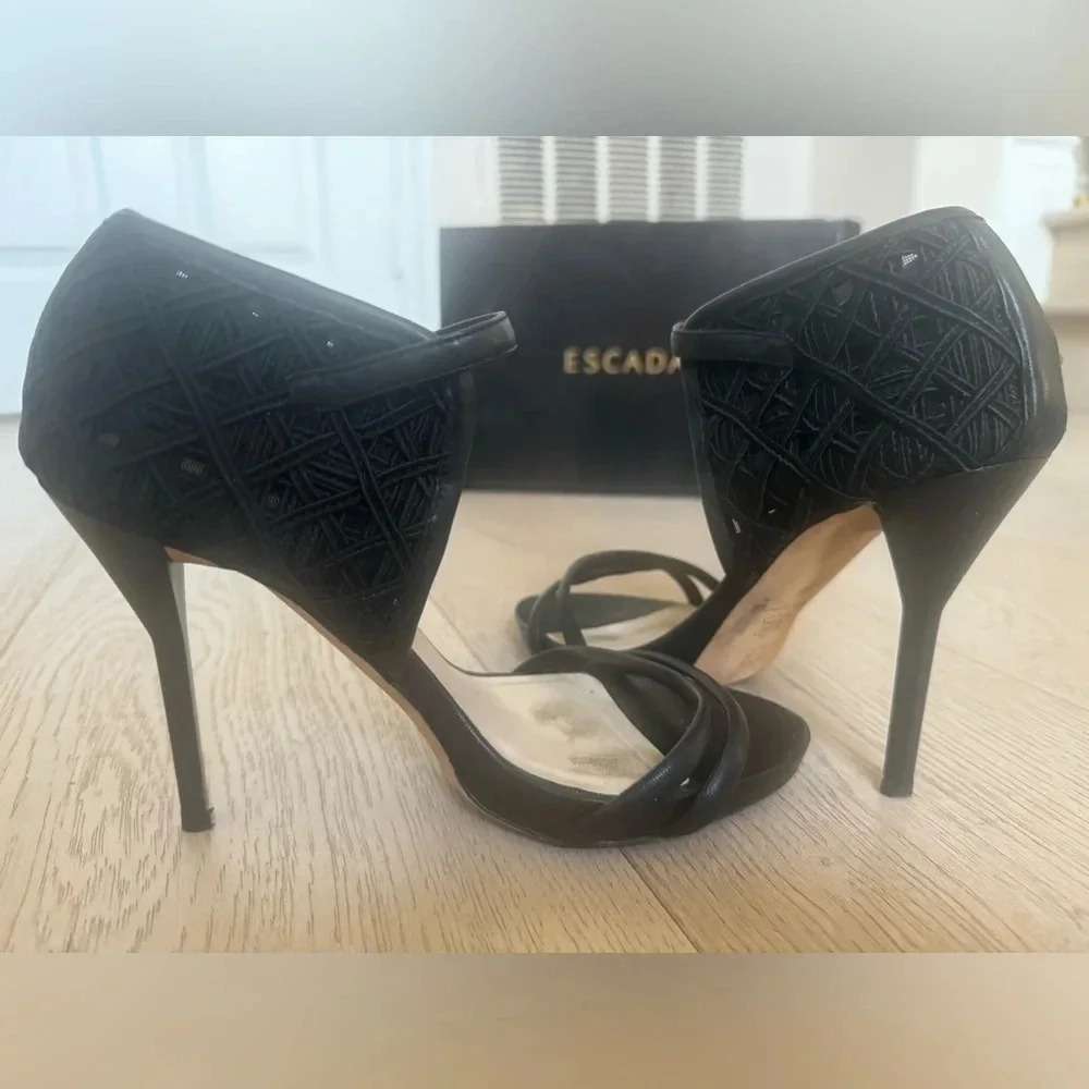 Escada sheepskin black heels - Picture 6 of 11